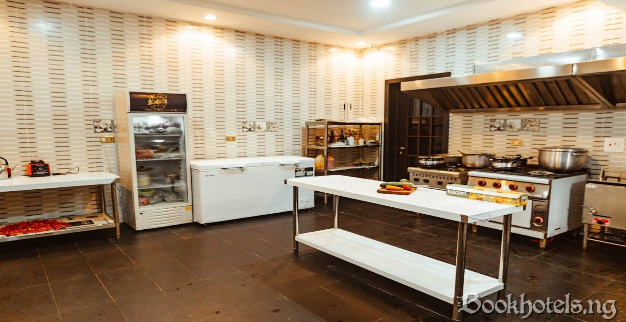 247 Luxury Hotel And Apartment AJAH