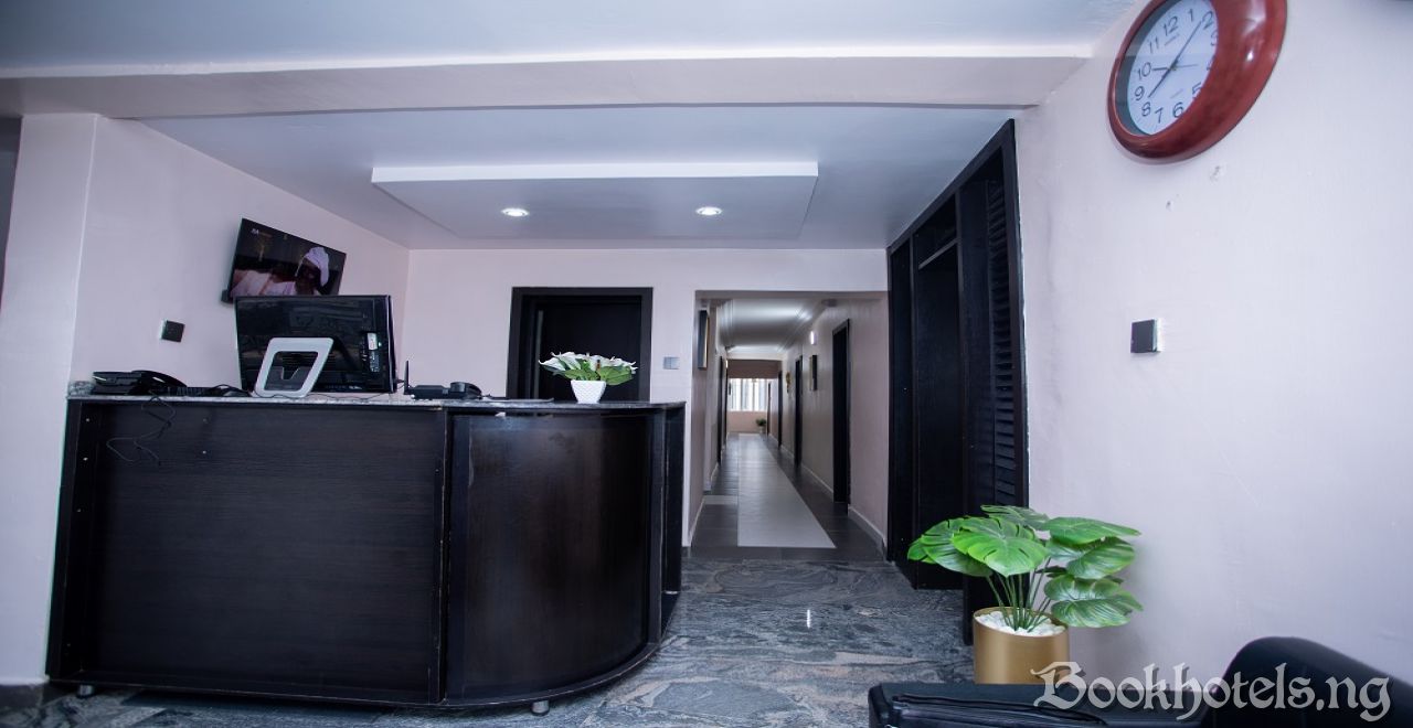 Aliviar Hotel