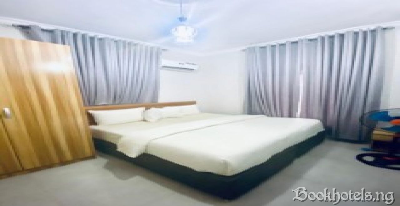 Benny Hotel