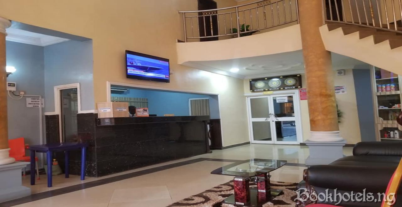 Empire Hotel