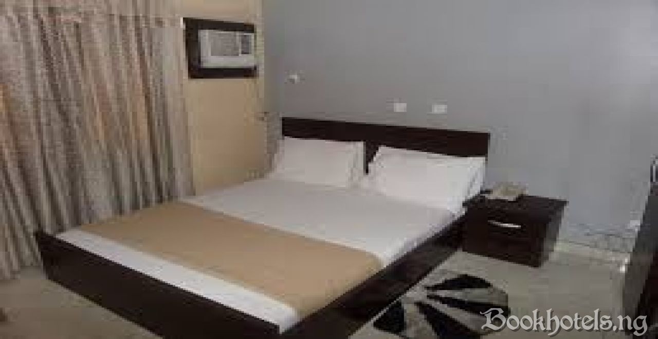 Almond Hotel
