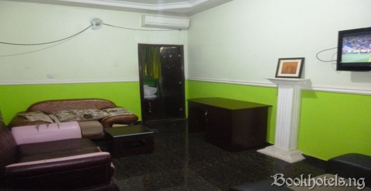 Aristar Hotel