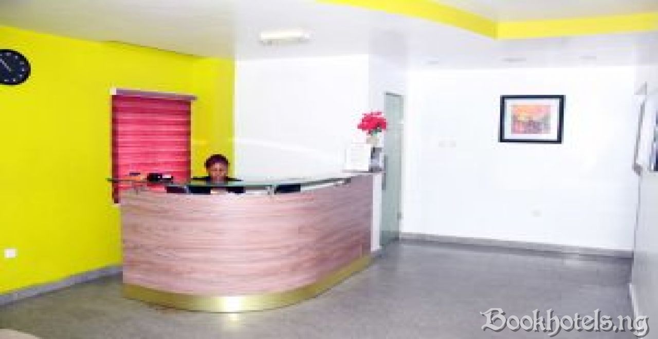 Axor Hotel And Suites