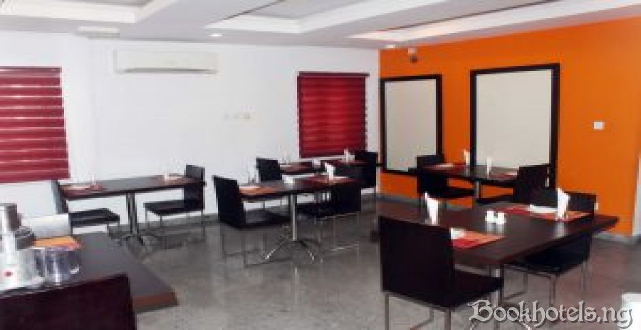 Axor Hotel And Suites