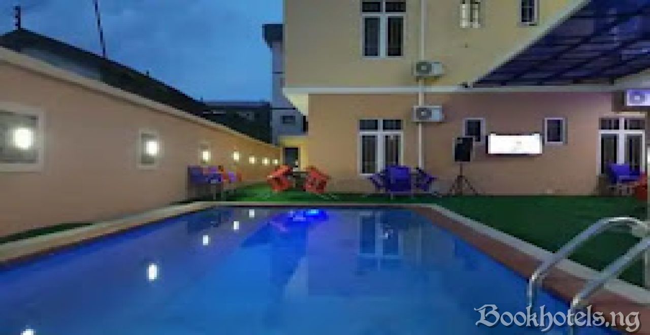 Bana Hotel And Suites