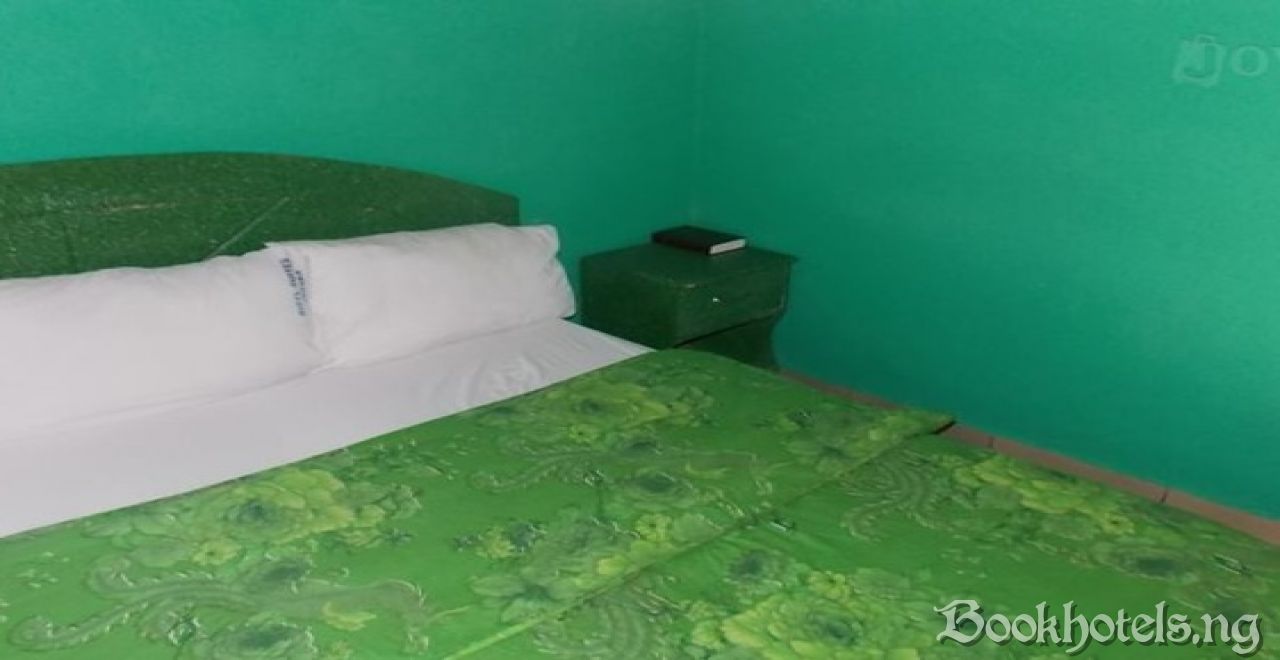 Bisyl Suites
