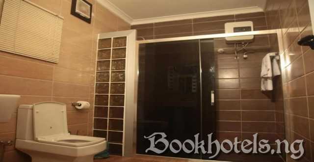 Bjorne Suites