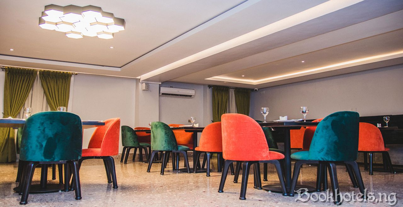 Bon Hotel Platinum