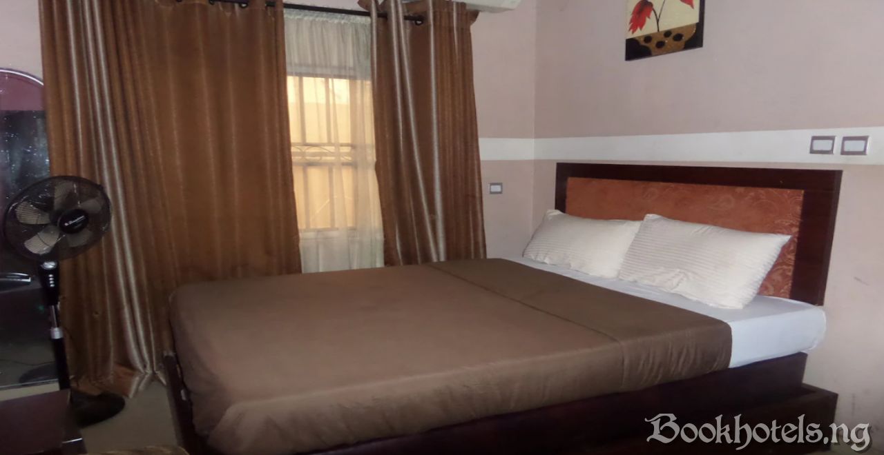 CHATWELL HOTEL