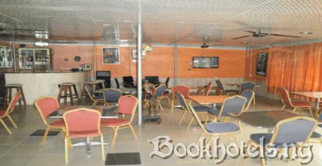 Clesta Hotel