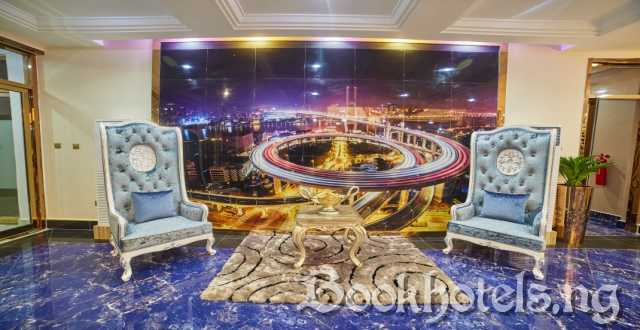 Corinthia Villa Hotel