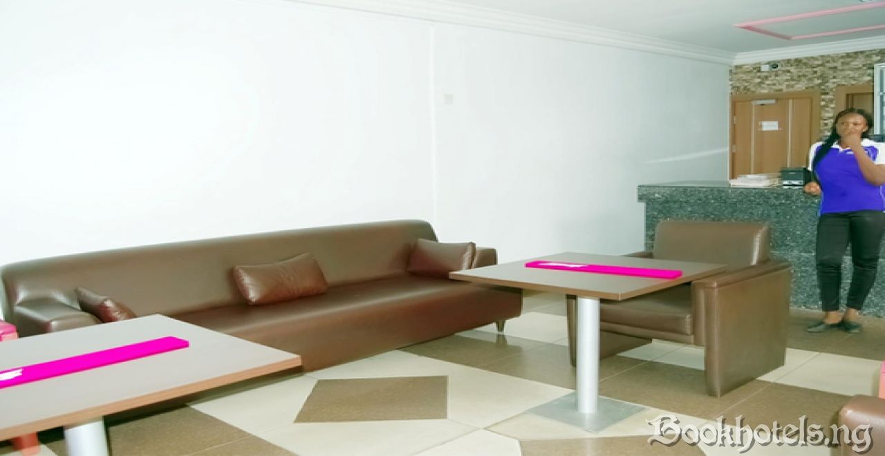 Creek Garden Hotel And Luxurious Hotel