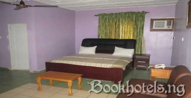 Daniel Suites