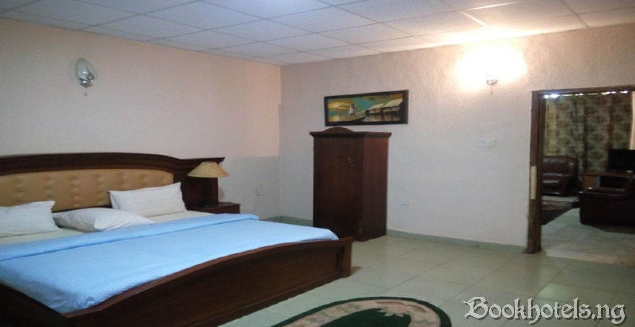 Davis Suites
