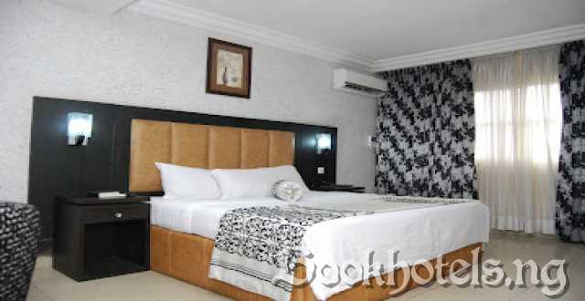 Dawn Carrington Hotel And Suites