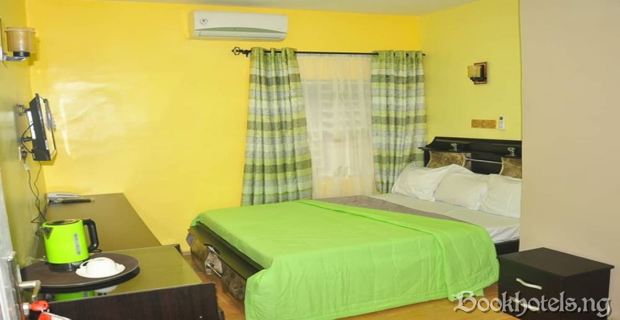 De Revelation Hotel