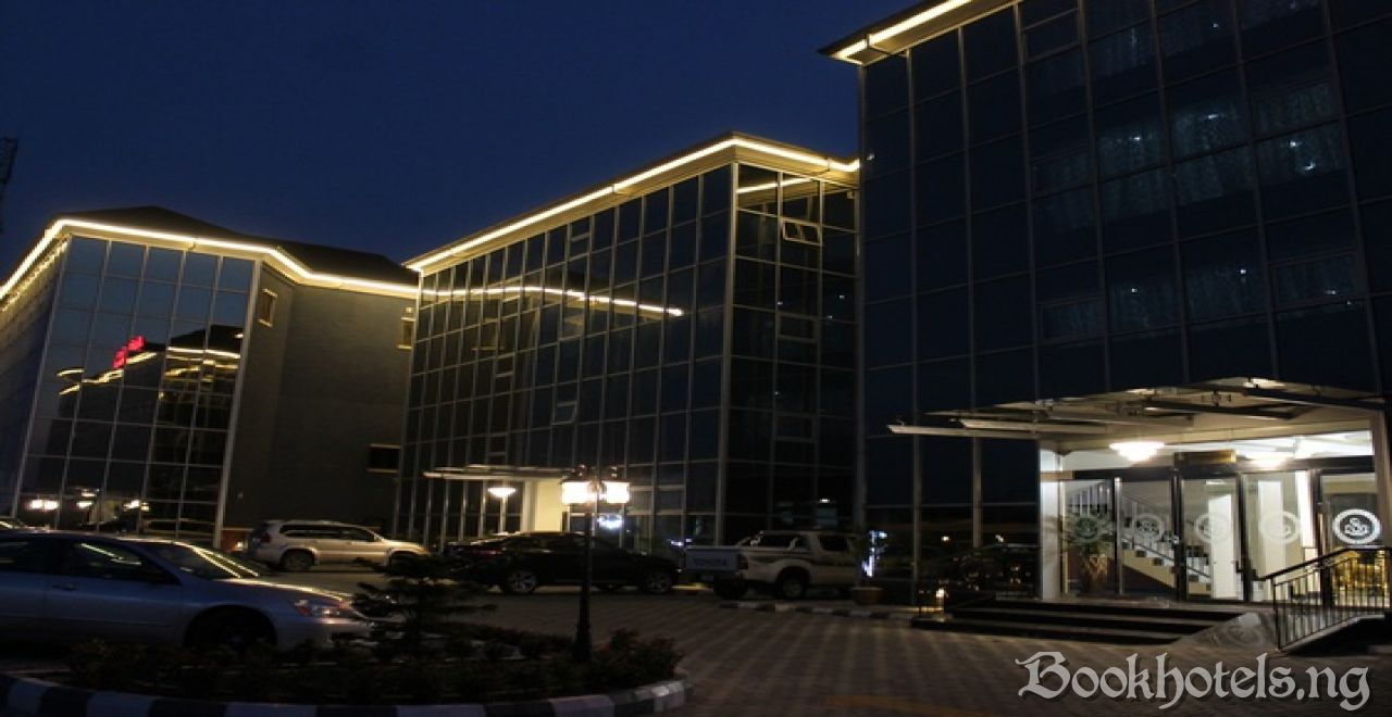 De Santiago Milan Hotel