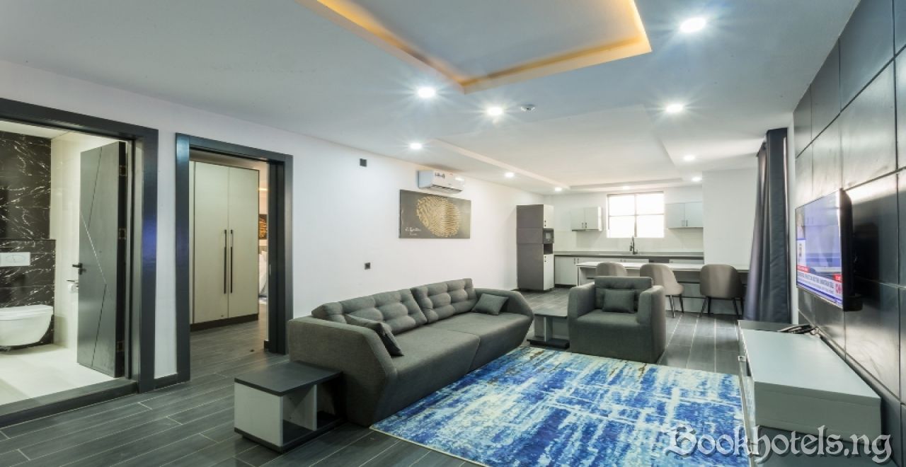 De Signature Tower Hotel
