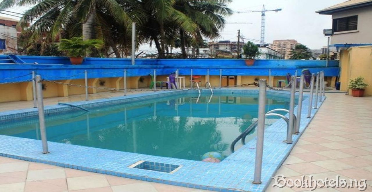 Divine Fountain Hotel