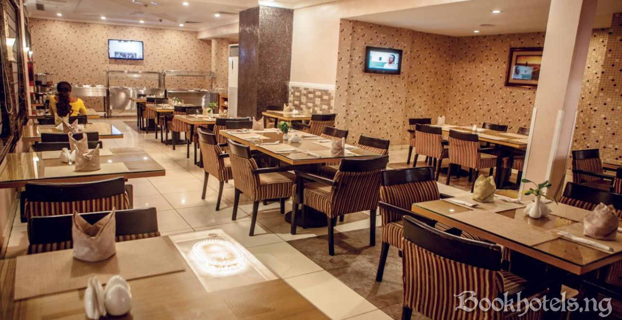 Swiss International DPalms Airport Hotel