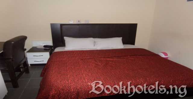Dreamland Suites