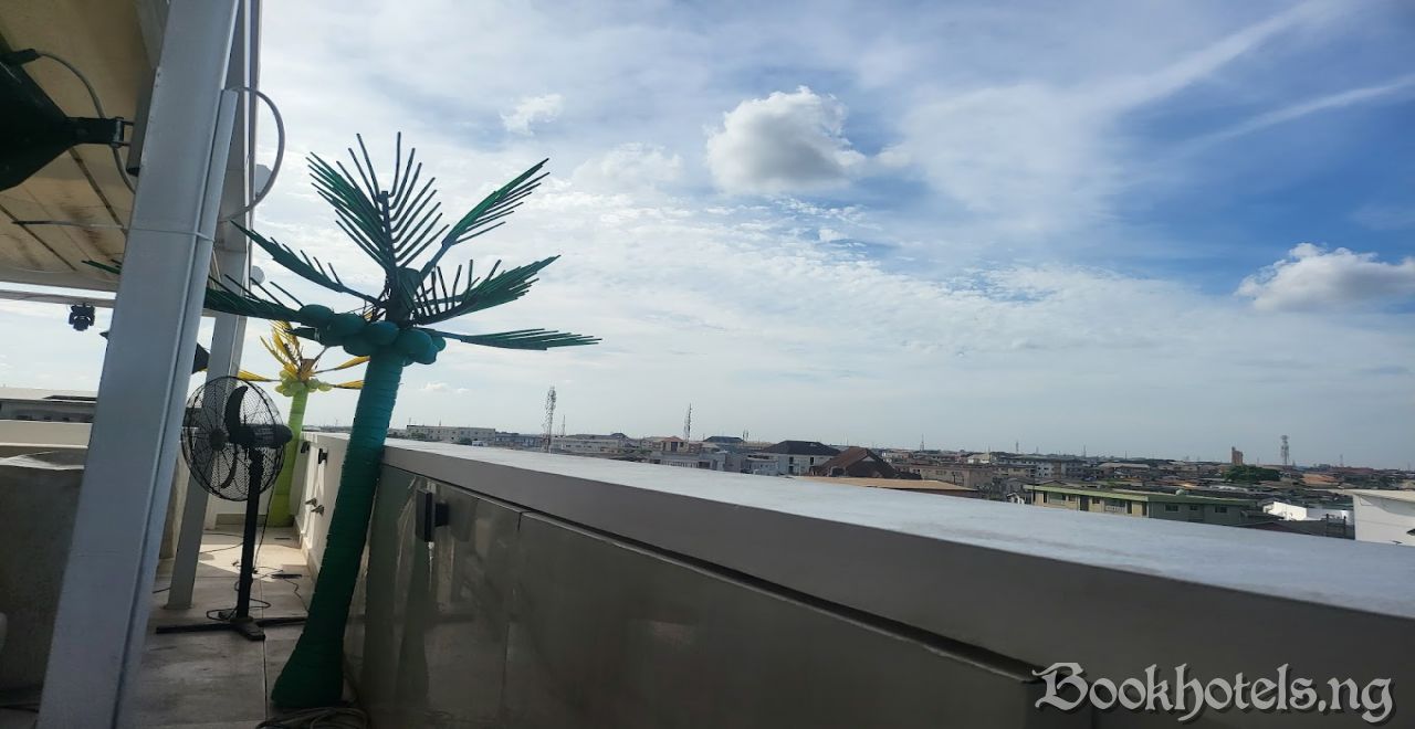 Dreams by DV8 Hotel
