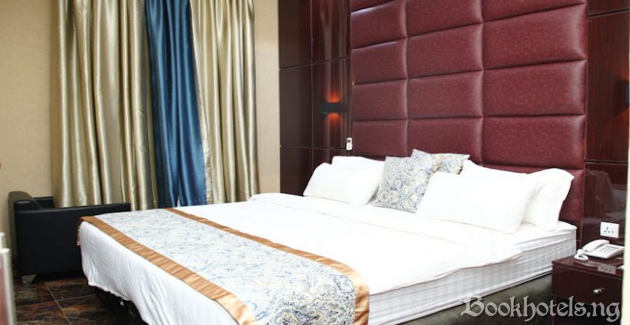 Exclusive Serene Hotel