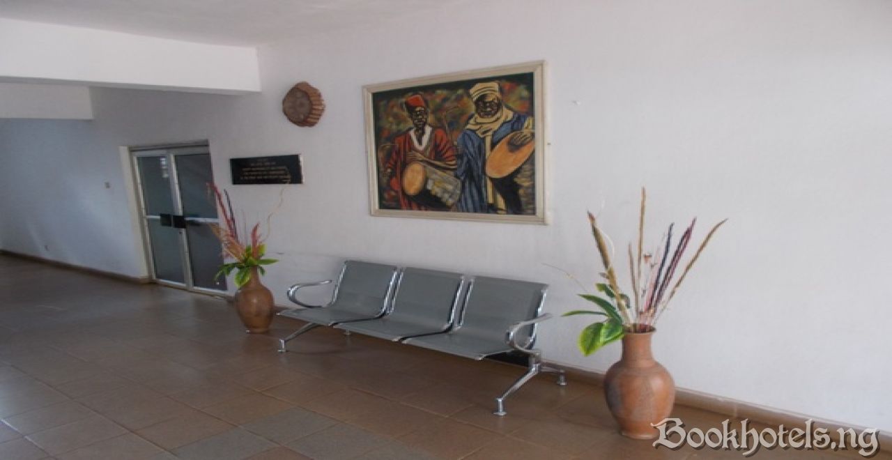 Gemini Inn