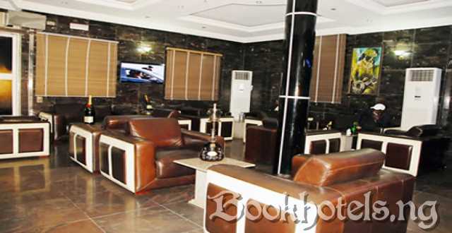 Golden Tree Hotel