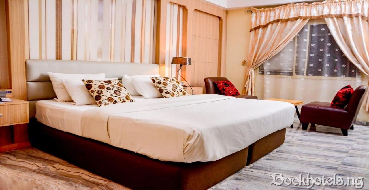 Golf View Suites And Conference Centre