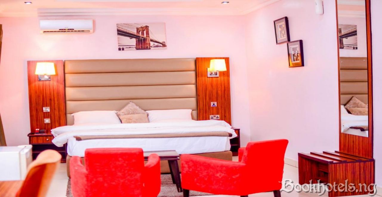 Golf View Suites And Conference Centre