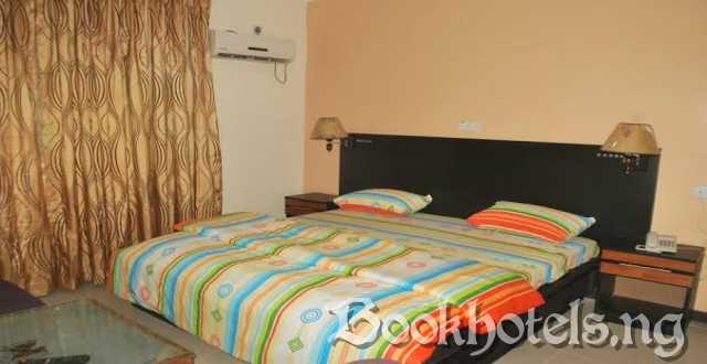 Gossard Hotel