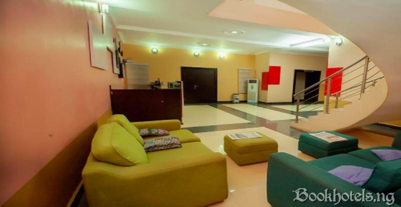 Grace Manor Hotel And Suites