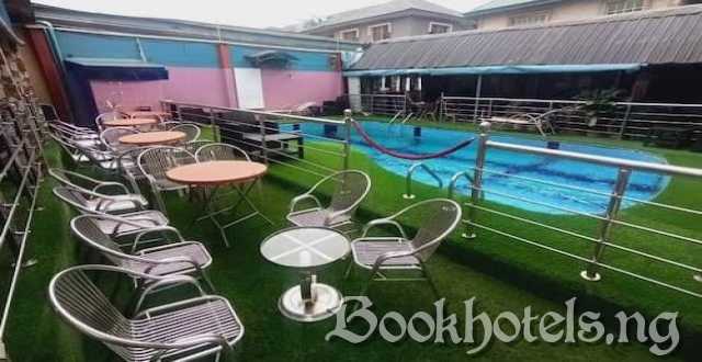Grand Park Hotel And Suites