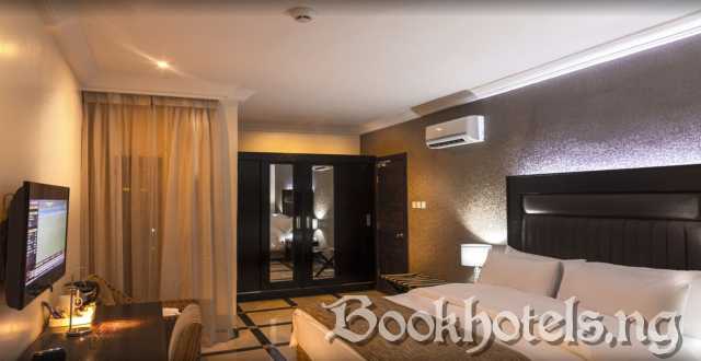 Hotel Quo Vadis