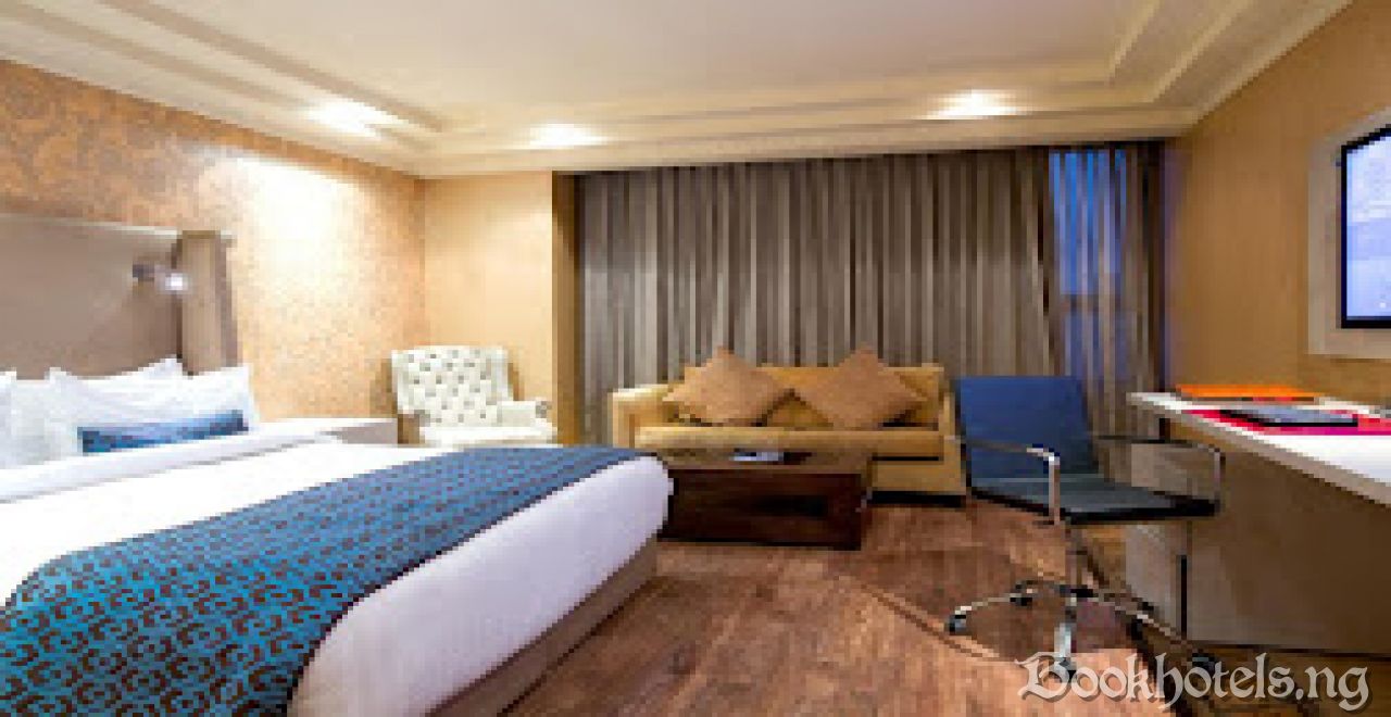 Kelin Hotel And Suites