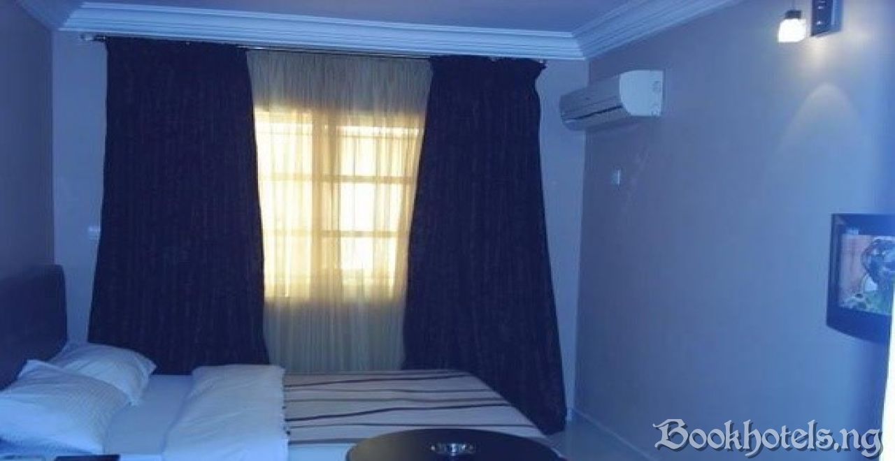 Kriscane Suites