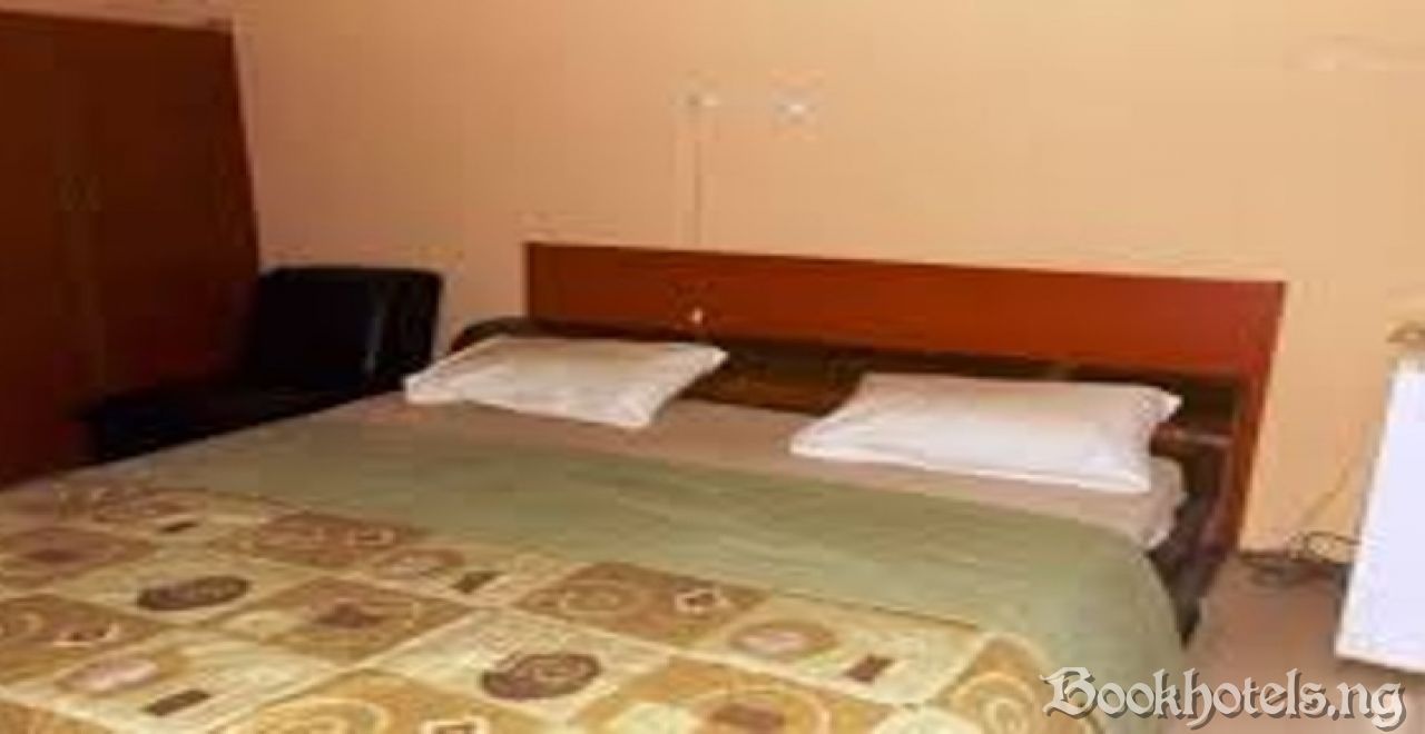 Kristabel Hotel And Suites