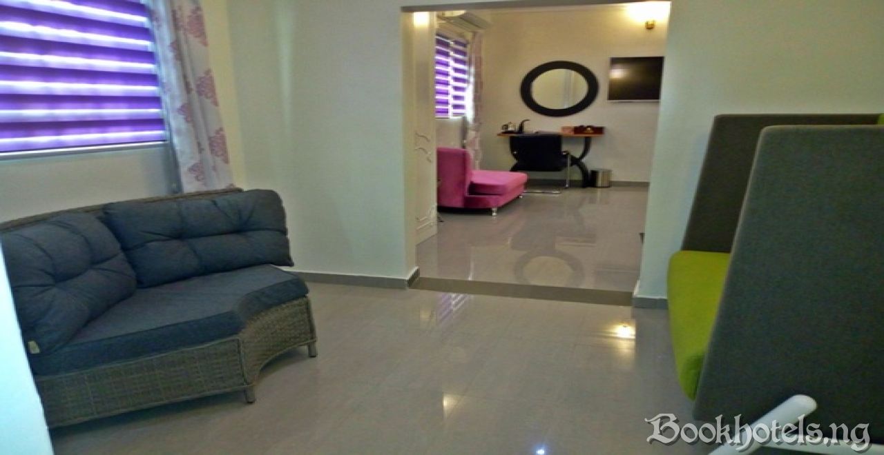 Lavender Spa And Suites