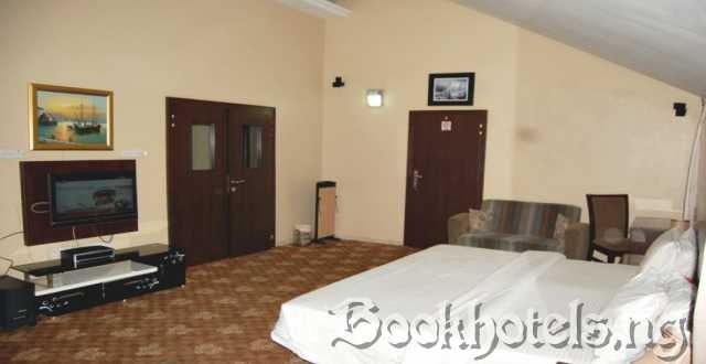 Lily Grand Luxury And Apartments