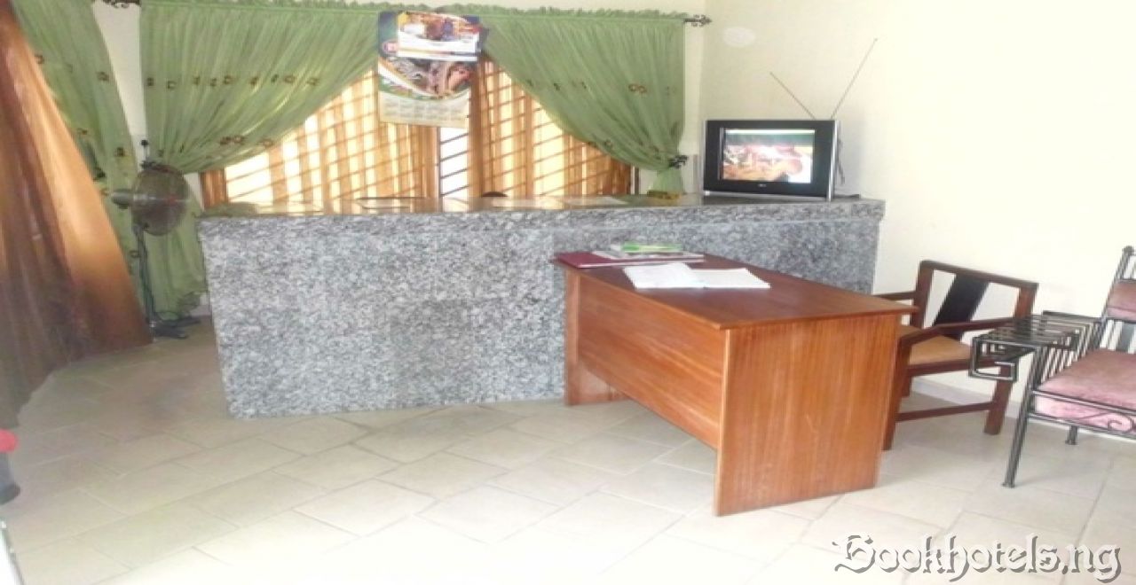 Liz Ani Hotels
