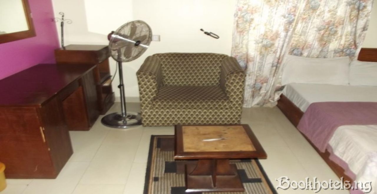 Lotanna Souia Guest House