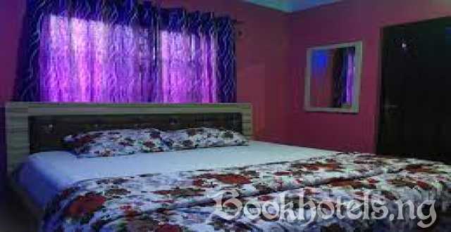 Marble Hills Hotel
