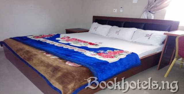 Maz Hotel