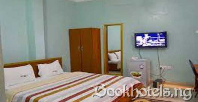 Mellany Suites
