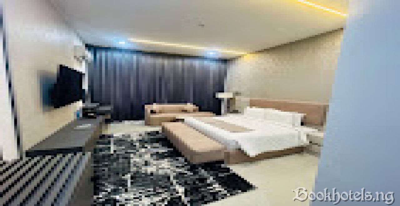 Milanee Hotel and Suites
