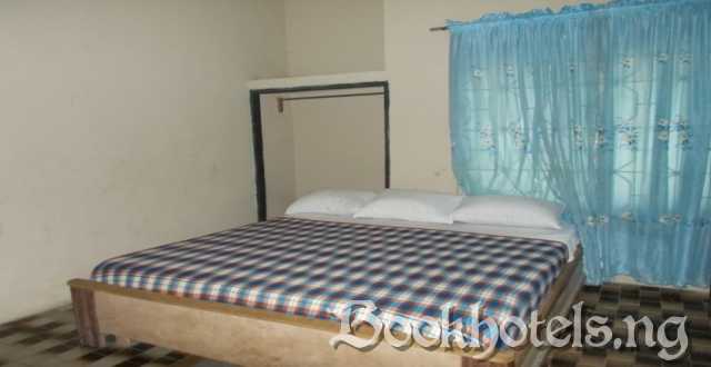 Mr B Hotel