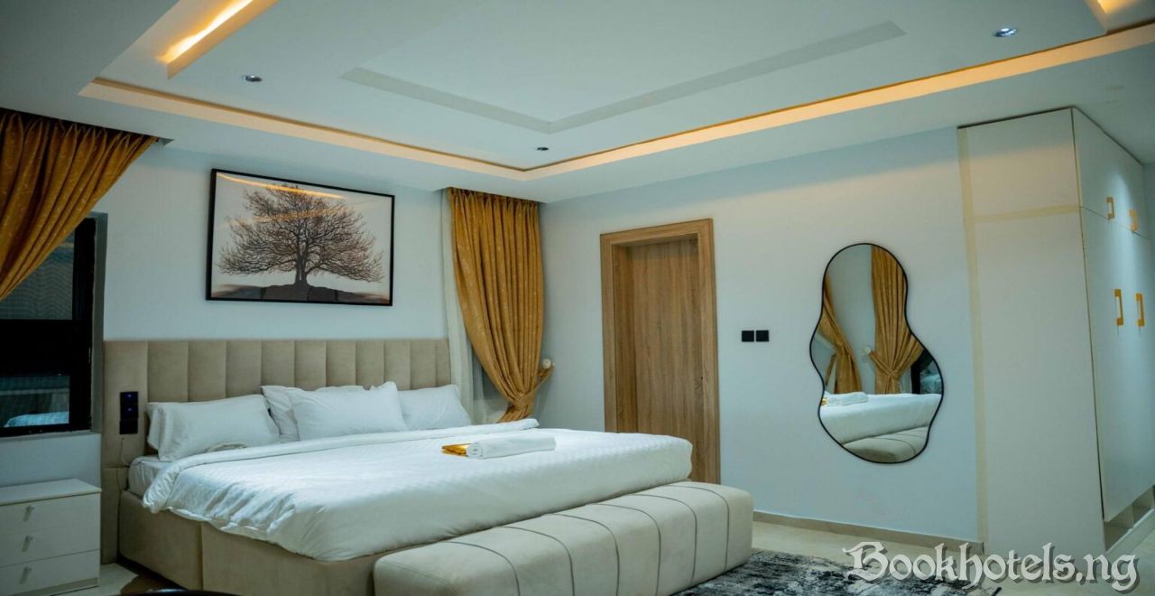 Nirvana City Hotel
