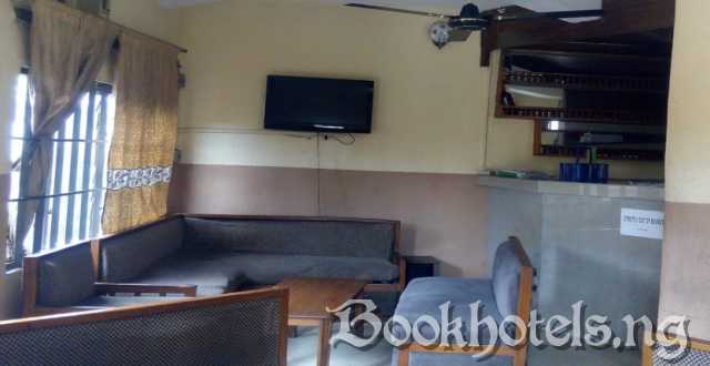Noble Minds Hotel