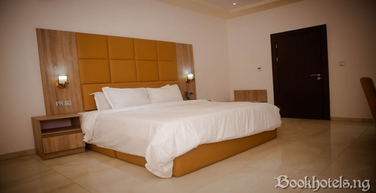 Oti Hotel 